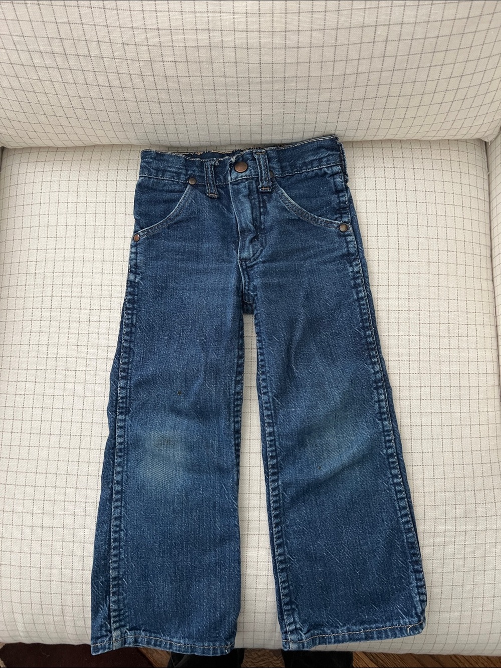 Amazing vintage Wrangler boys bootcut jeans size 4 slim